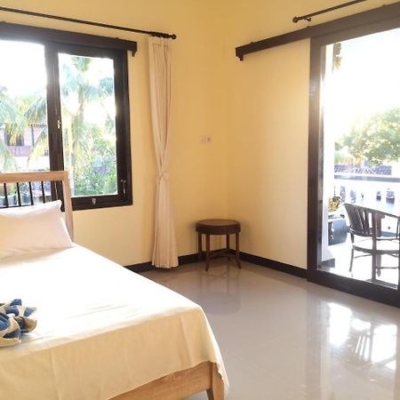 Mandhara Chico Bungalow โลวินา ภายนอก รูปภาพ