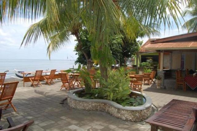Mandhara Chico Bungalow โลวินา ภายนอก รูปภาพ