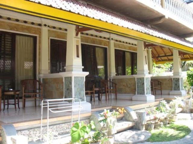 Mandhara Chico Bungalow โลวินา ภายนอก รูปภาพ