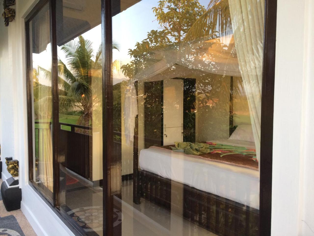 Mandhara Chico Bungalow โลวินา ภายนอก รูปภาพ
